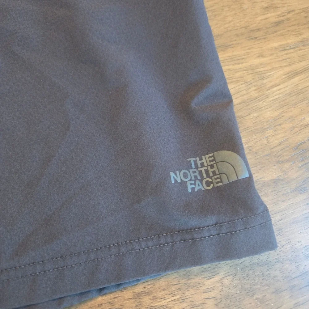 The North Face Mens Hiking Shorts Black Size 34 Lightweight Stretch